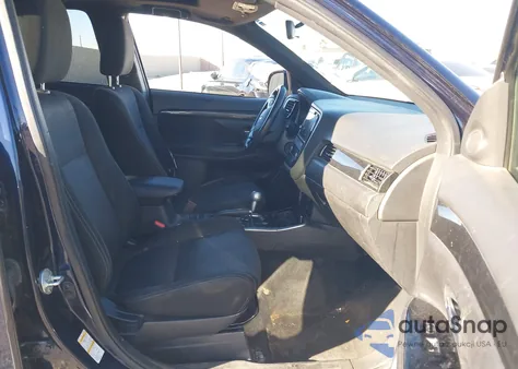 2018 Mitsubishi Outlander Le из США, поврежденный, VIN JA4AD3A30JZ060225